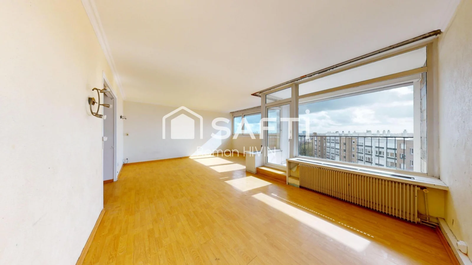 Appartement T4 lumineux avec balcon, garage, cave – Tourcoing — photo 1