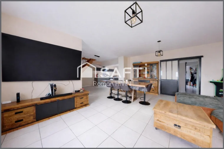 Maison familiale semi plain-pied, secteur calme avec jardin et double garage – Wattrelos — photo 2