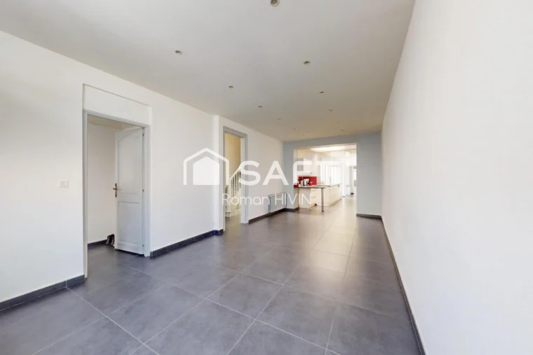 Maison familiale XXL sans travaux, on pose ses meubles ! – Wattrelos — photo 4